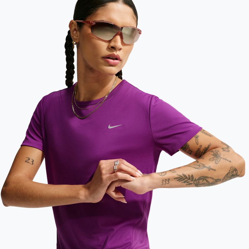 Dámske bežecké tričko Nike Tempo SS bold berry 5