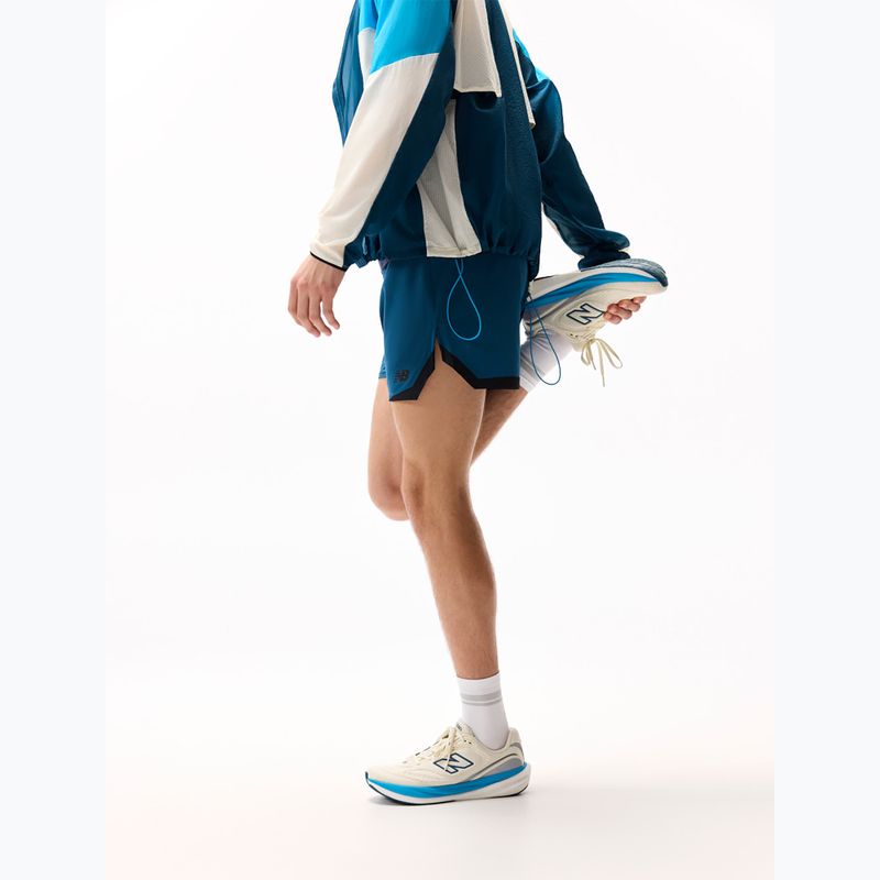 Pánske bežecké šortky New Balance Run Essentials 5" Short streamsong 9