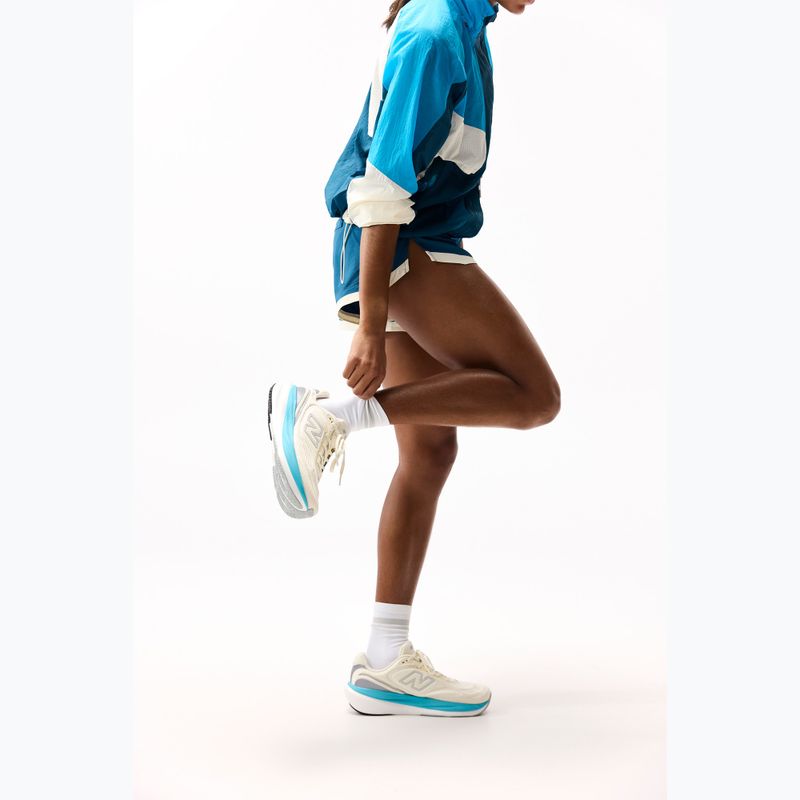 Dámske bežecké šortky New Balance Run Essentials 3" Short streamsong 9
