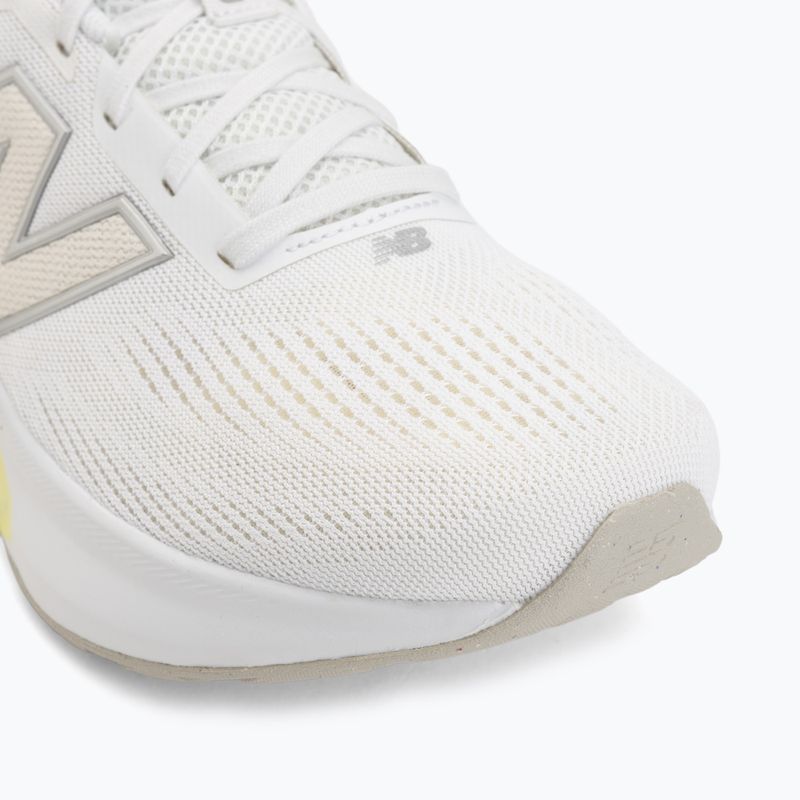 Pánske bežecké topánky New Balance Fresh Foam 520's V9 white/silver metallic/satsuma orange 7
