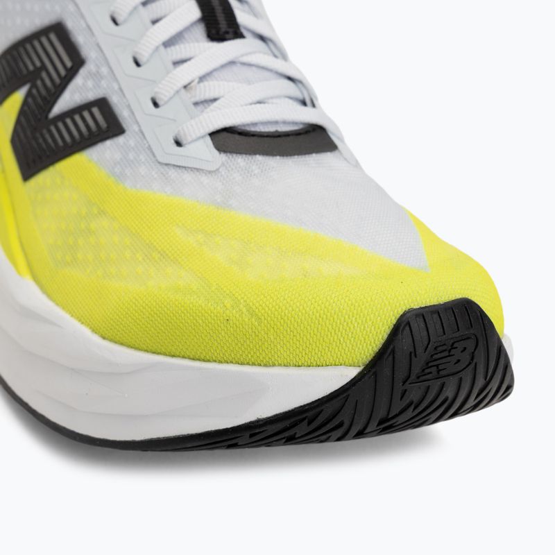 Pánske bežecké topánky New Balance FuelCell Rebel V5 fresh air/alkaline green 7