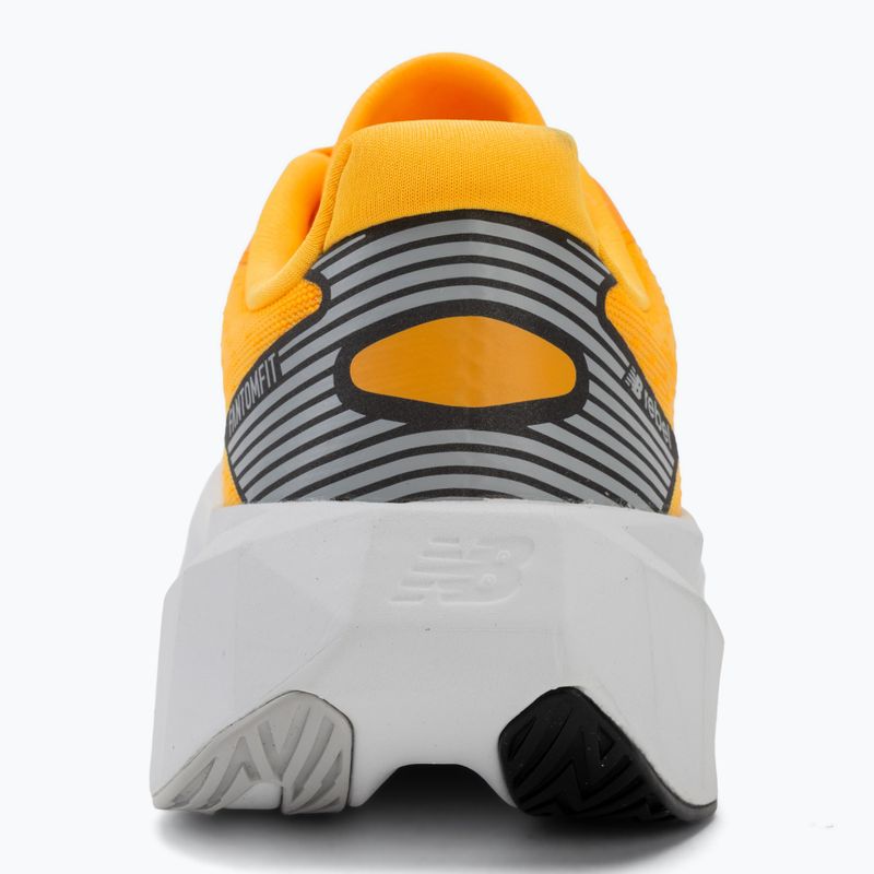 Dámske bežecké topánky New Balance FuelCell Rebel V5 satsuma orange/grey matter 6