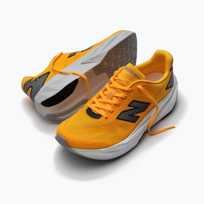 Dámske bežecké topánky New Balance FuelCell Rebel V5 satsuma orange/grey matter 2
