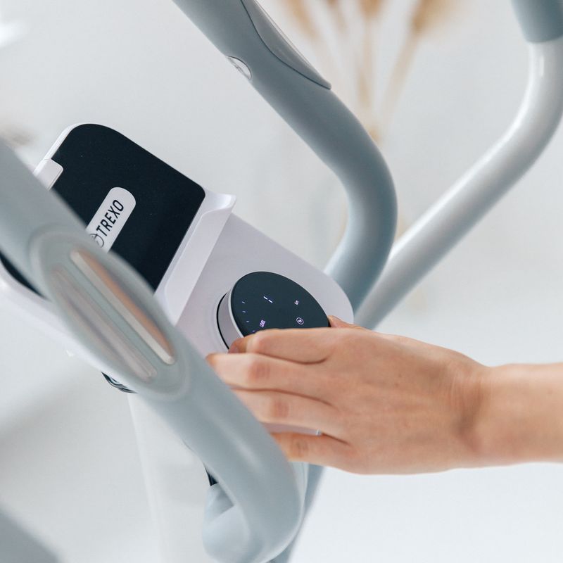 Eliptický trenažér XTREXO biely ET5 13