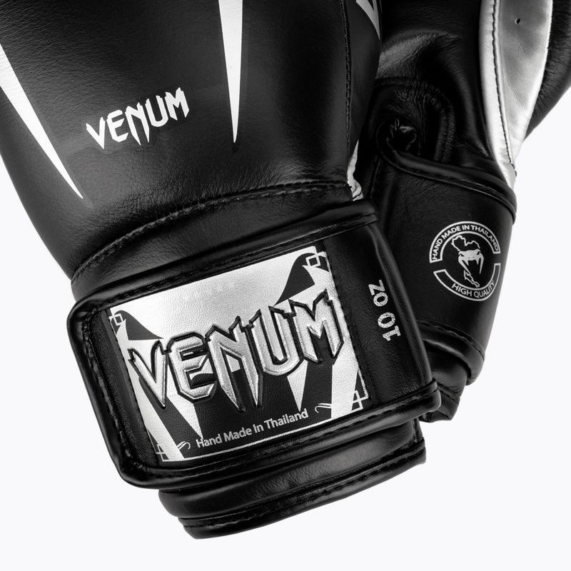 Venum Giant 3.0 čierno-strieborné boxerské rukavice 2055-128 6