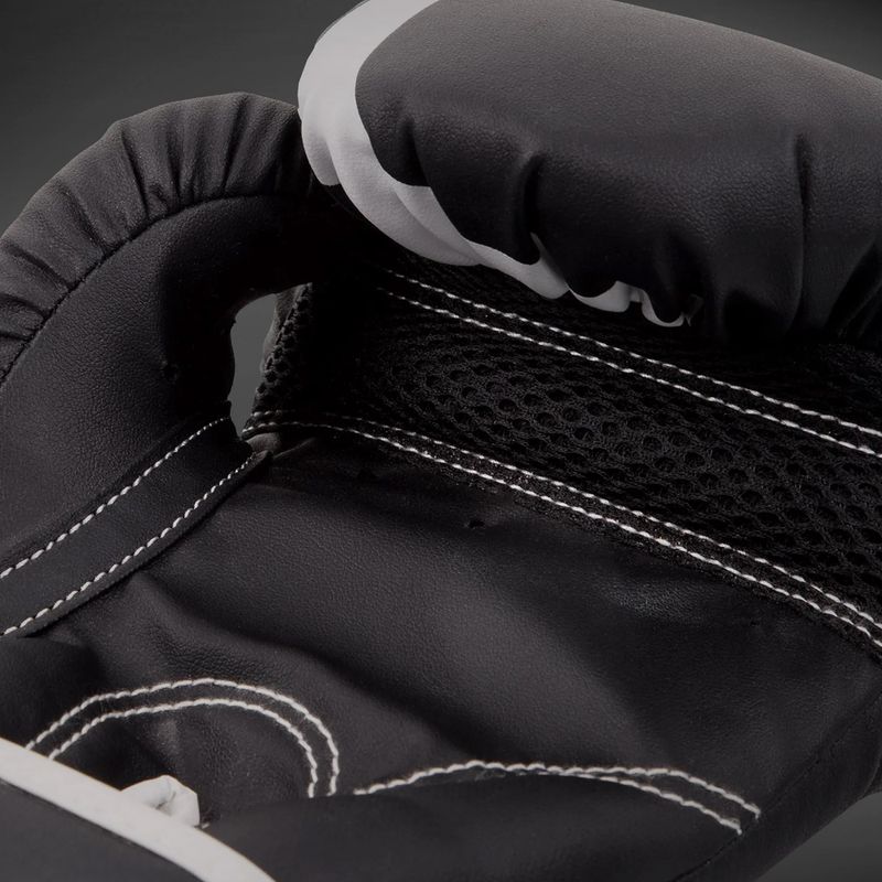 Detské boxerské rukavice Venum Challenger 2.0 Kids VENUM-03089-001 black/white 2