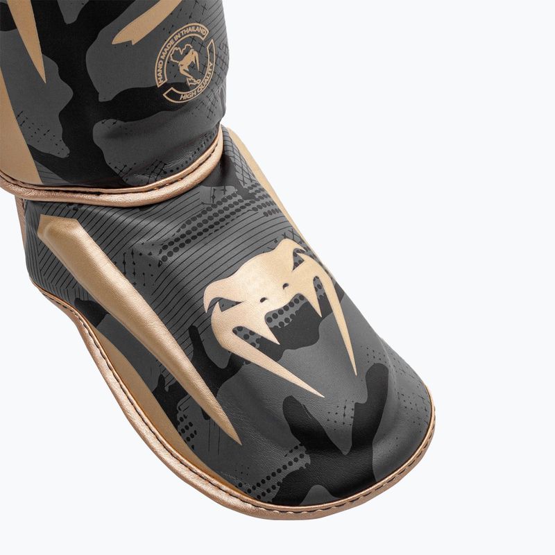 Chrániče holennej kosti Venum Elite Standup dark camo/gold 3