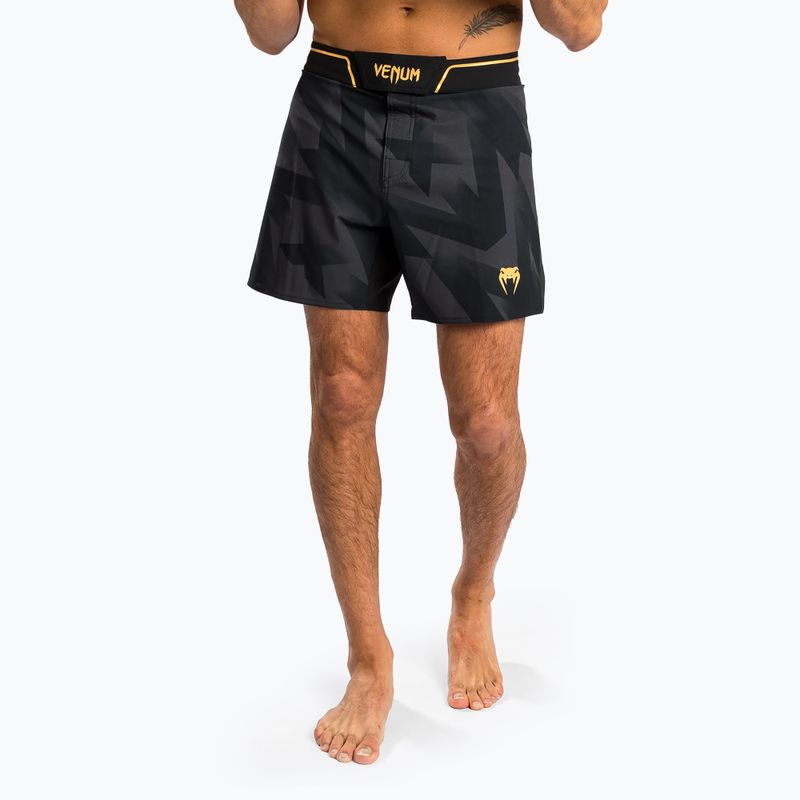 Pánske tréningové krátke nohavice Venum Razor Fight black/gold