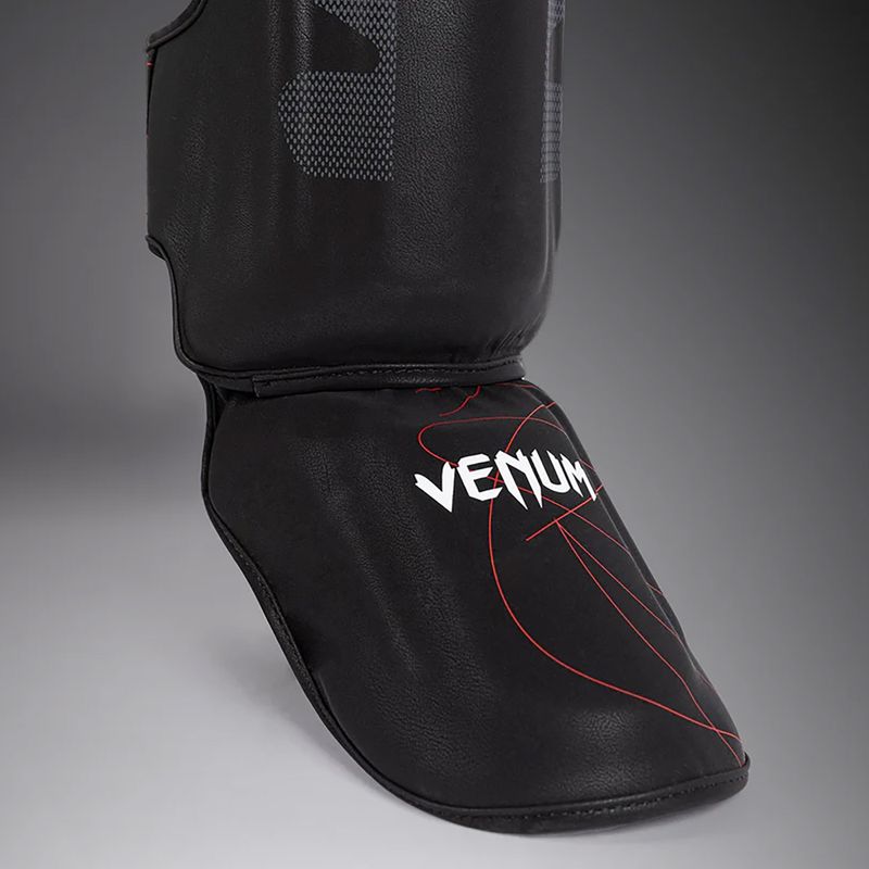Dámske chrániče holennej kosti a chodidla Venum Tactical XT Shinguards black/fire red 4