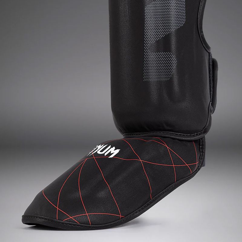 Dámske chrániče holennej kosti a chodidla Venum Tactical XT Shinguards black/fire red 5