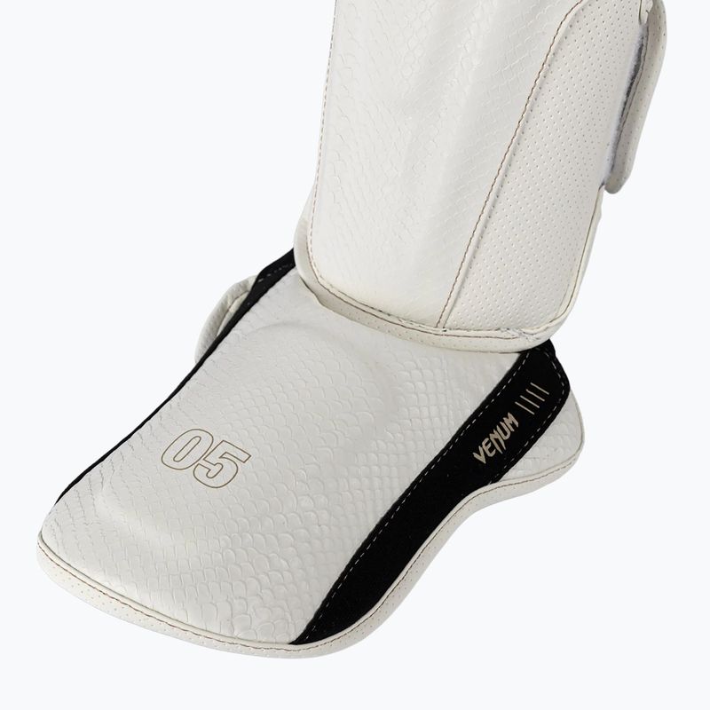 Chrániče holení a chodidiel Venum Impact Evo Scales Shinguards ivory 5