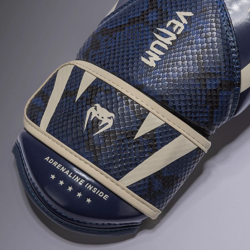 Pánske boxerské rukavice Venum Challenger 4.0 midnight blue 4
