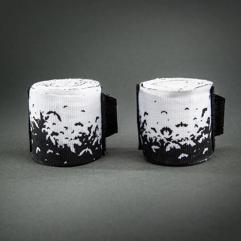 Boxerské bandáže Venum Bats Night Handwraps 450 cm black/white 2