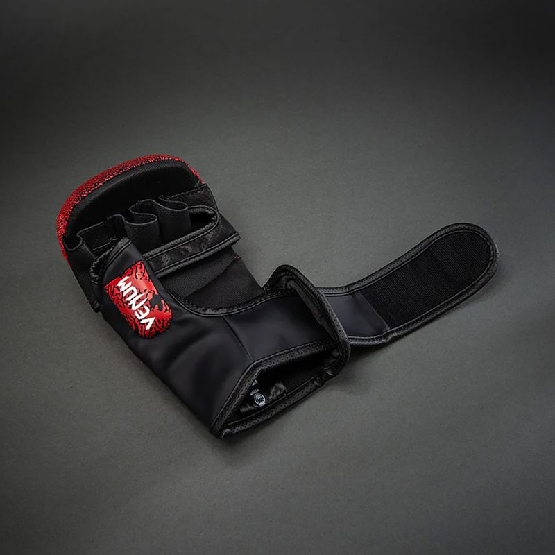 Sparovacie rukavice Venum x TEKKEN 8 Kazuya Sparring red/black 5
