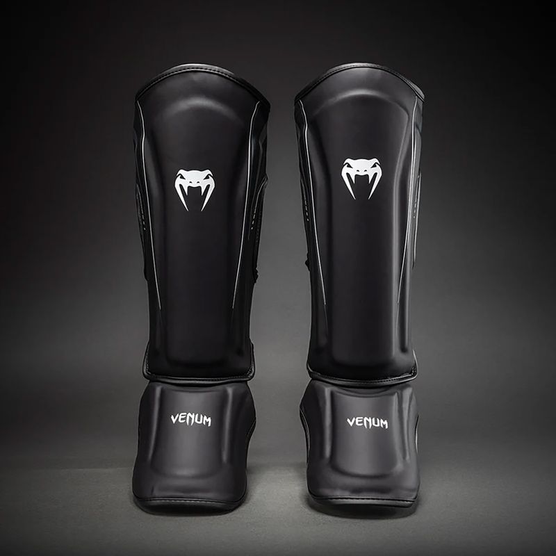 Chrániče holení a chodidiel Venum Streamline Shin black/white 2