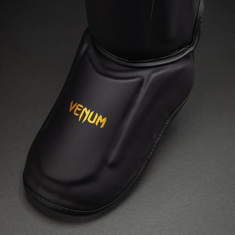Chrániče holení a chodidiel Venum Streamline Shin black/gold 3