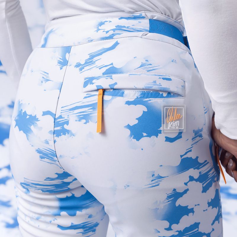 Dámske snowboardové nohavice ROXY Chloe Kim azure blue clouds 10
