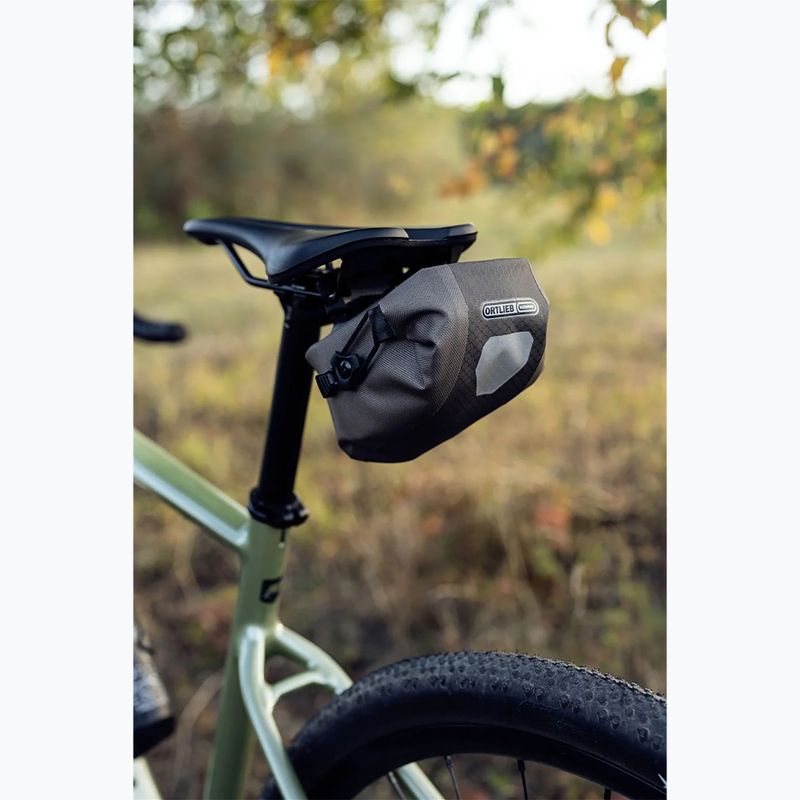 Cyklistická taška pod sedlo ORTLIEB Micro Two 0.8 l dark sand 8
