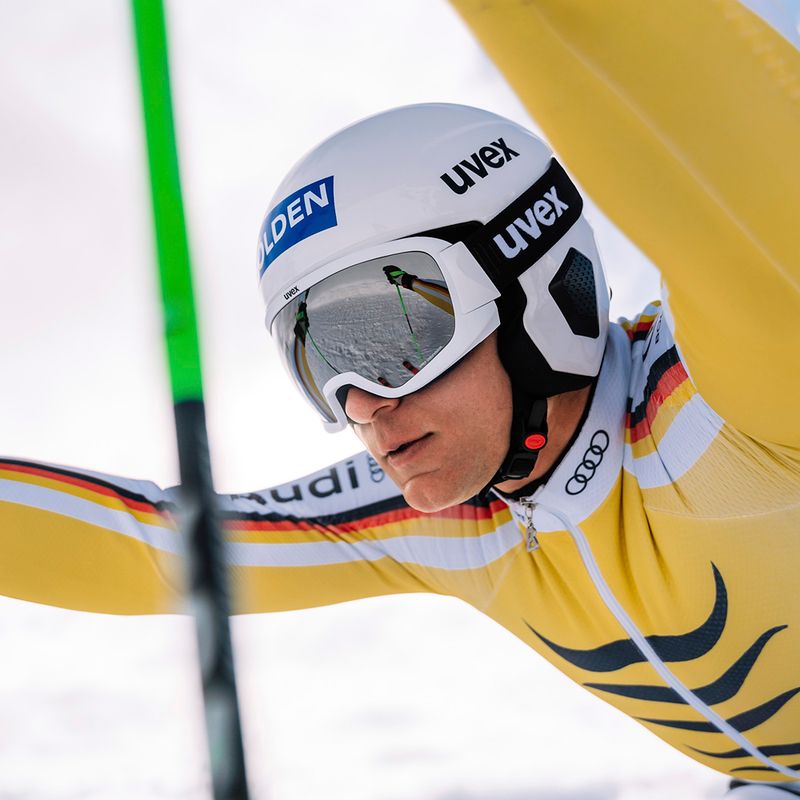 Lyžiarska prilba UVEX Invictus all white 9