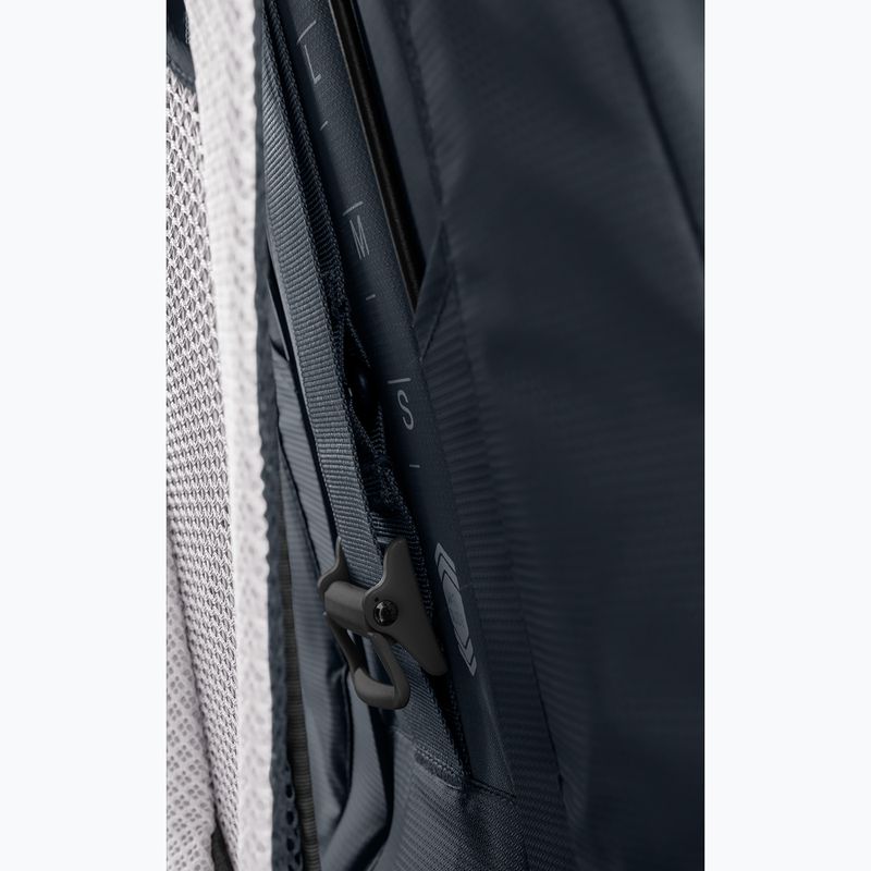 Dámsky trekingový batoh Deuter Futura Air Trek SL 55+10 l black 340222174030 13