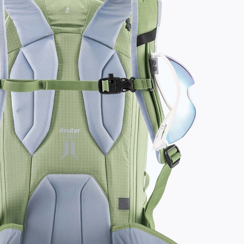 Dámsky lyžiarsky batoh Deuter Freerider Pro 32+ l  grove/mineral 15