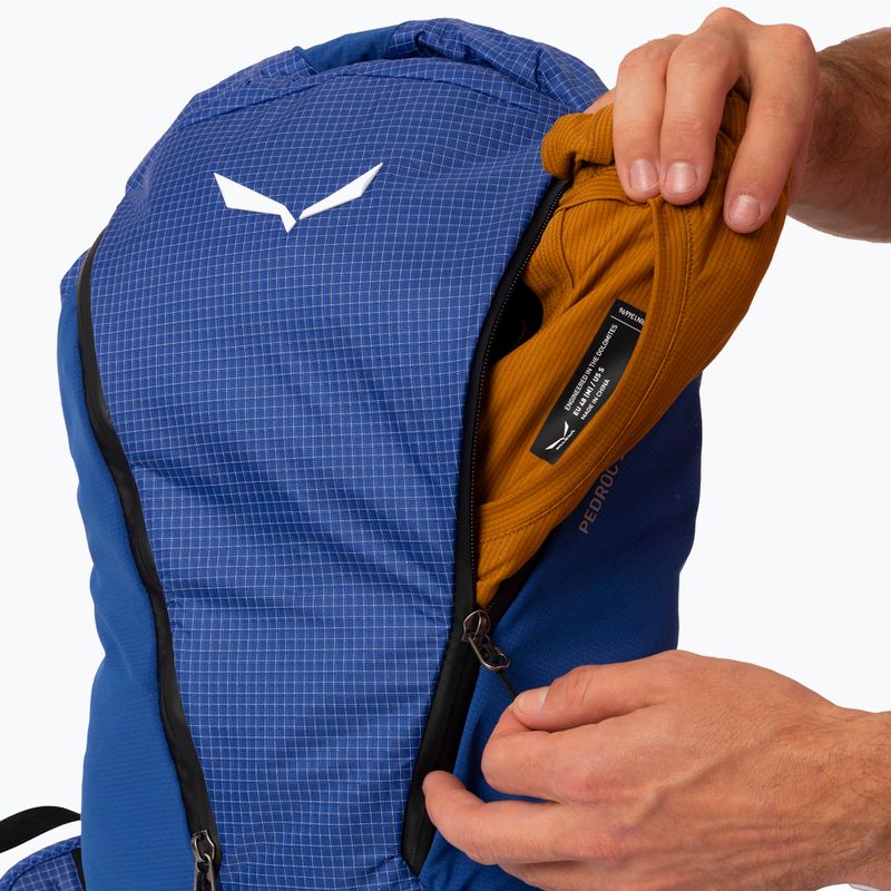 Turistický batoh Salewa Pedroc 16 l elektric 9