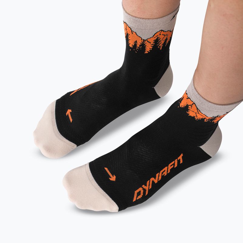 Lyžiarske ponožky DYNAFIT Traverse Mid black out ultra orange/4220 3