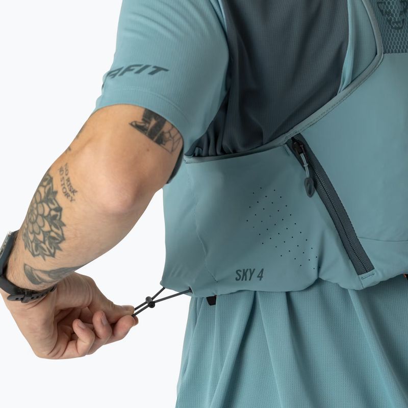 Bežecká vesta DYNAFIT Sky 4 Vest smoke blue/cinder 8