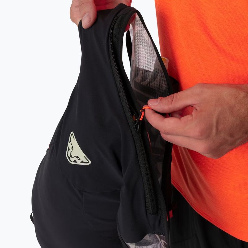 Bežecká vesta DYNAFIT Trail 6 l black out 8