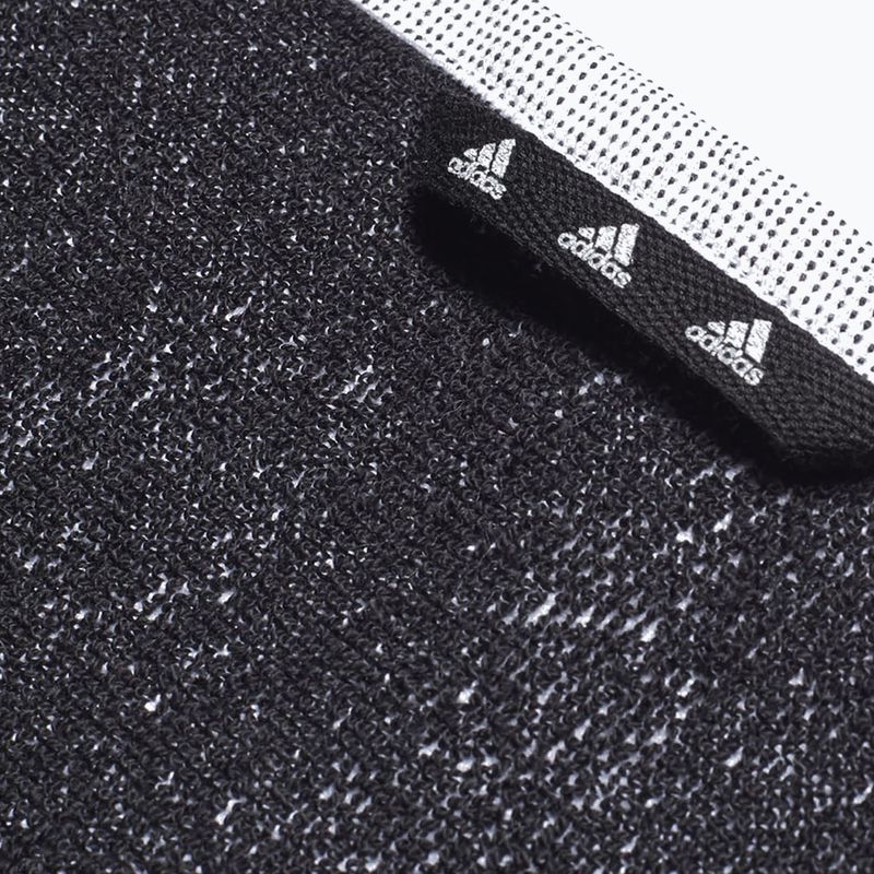 Bielo-čierny uterák Adidas DH2862 3