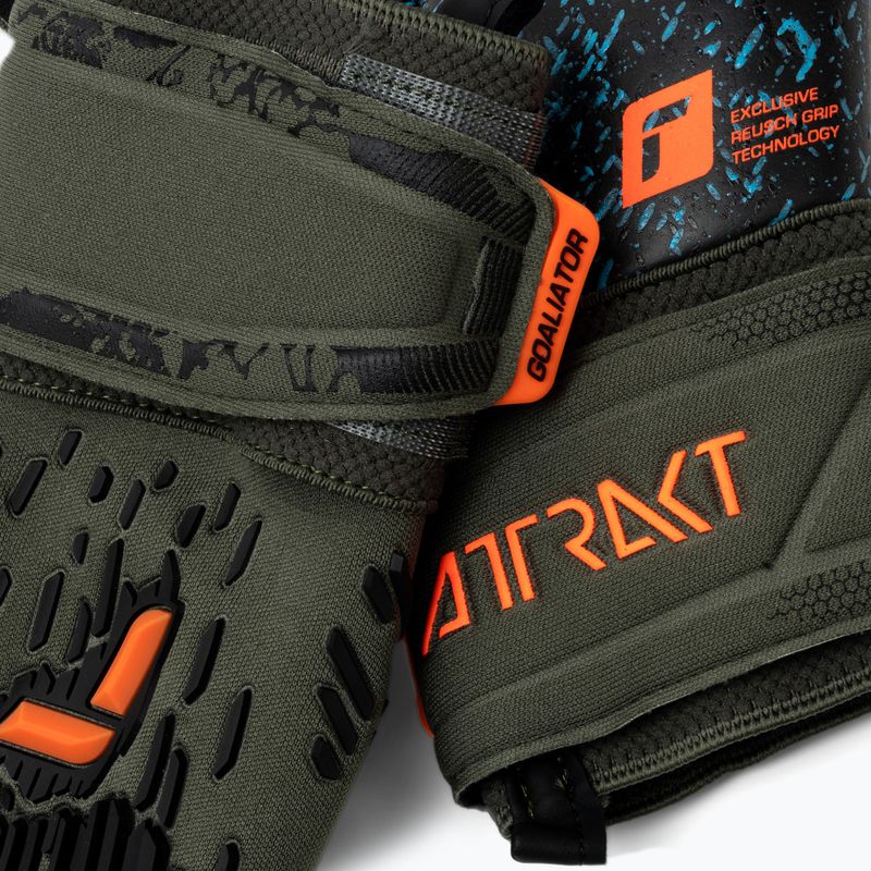 Reusch Attrakt Freegel Fusion Brankárske rukavice zelené 53795-5555 5