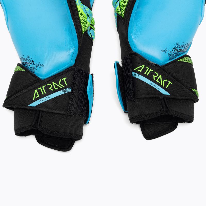Brankárske rukavice Reusch Attrakt Aqua Evolution black/fluo lime/aqua 5