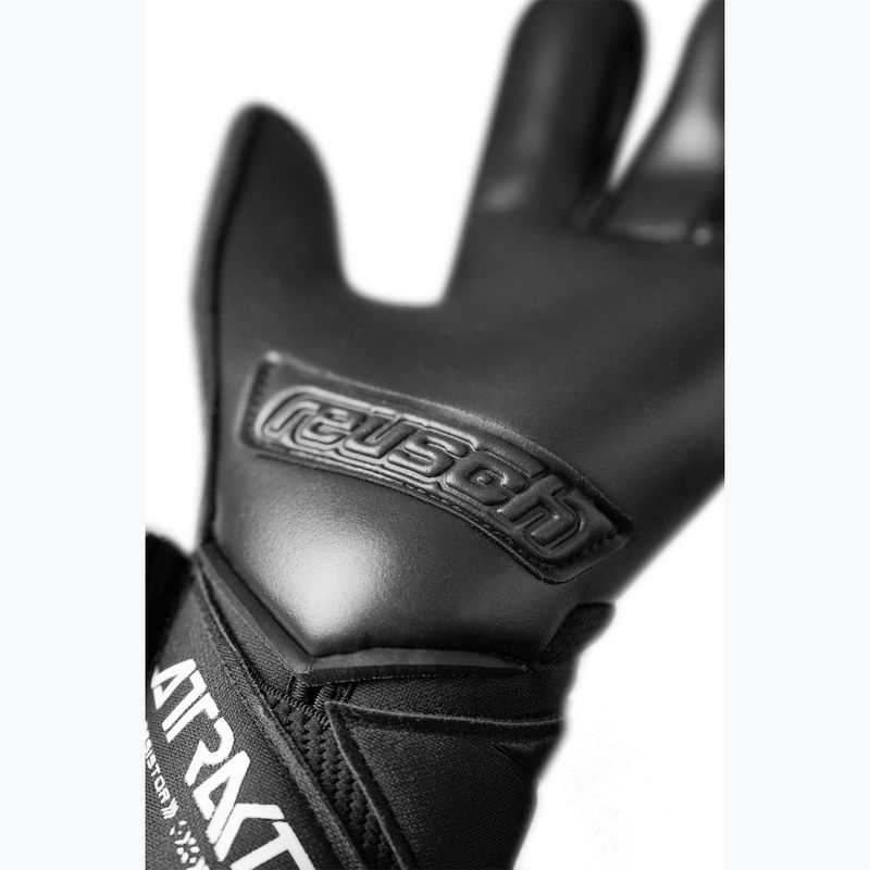 Brankárske rukavice Reusch Attrakt Infinity Resistor black 5