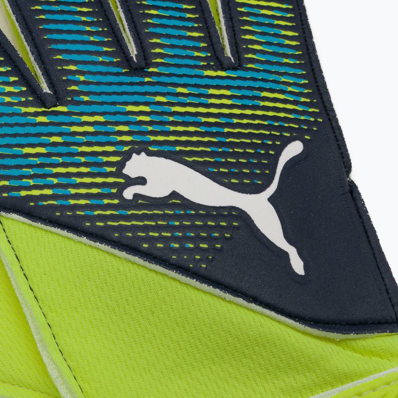 Brankárske rukavice PUMA Ultra Grip 4 RC black-green 041817 01 3