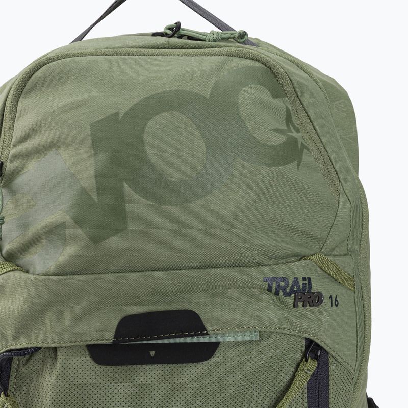 EVOC Trail Pro 16 l zelený batoh na bicykel 100118327 4