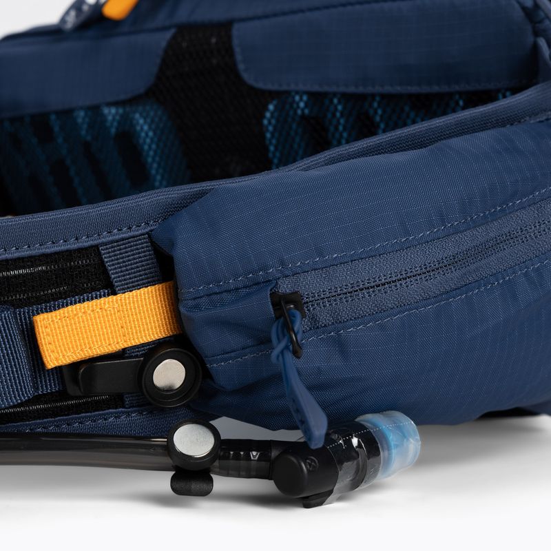 EVOC Hip Pack Pro 3 l námornícka modrá cyklistická ľadvinka s rezervoárom 1254236 4