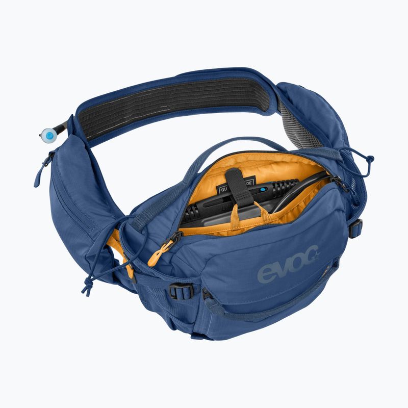 EVOC Hip Pack Pro 3 l námornícka modrá cyklistická ľadvinka s rezervoárom 1254236 7