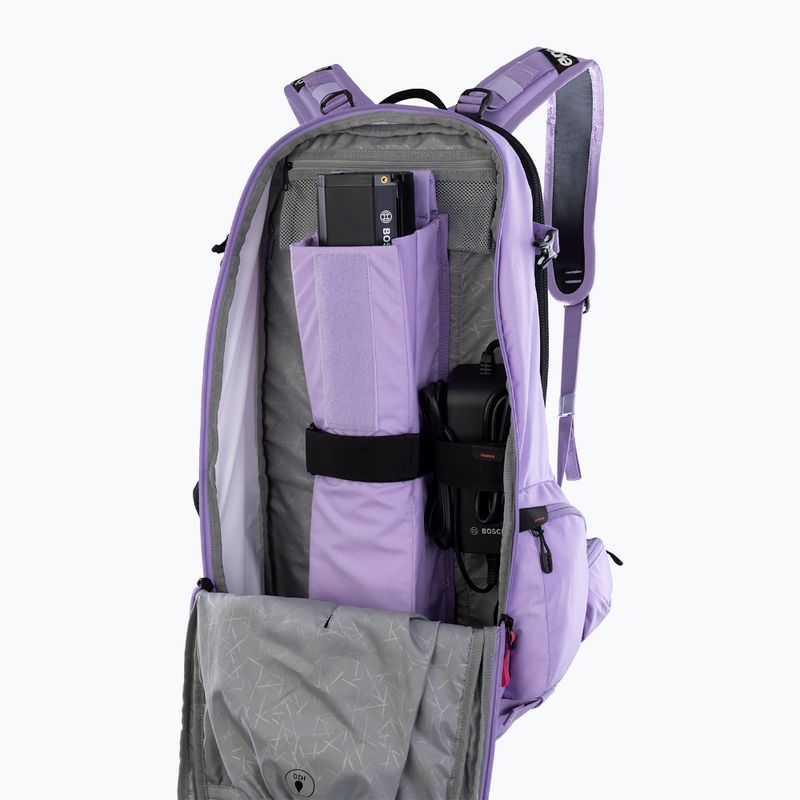 Cyklistický batoh EVOC Fr Trail E-Ride 20 l purple rose 8