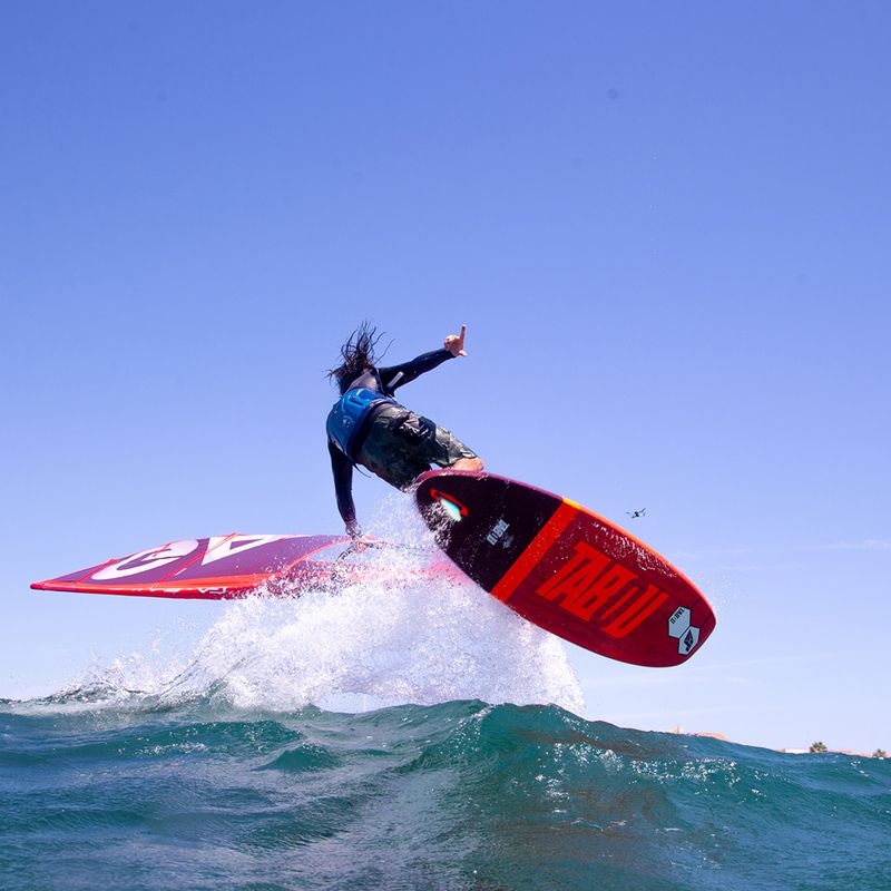 Tabou Twister červená windsurfingová doska TAB-010322AH05 10