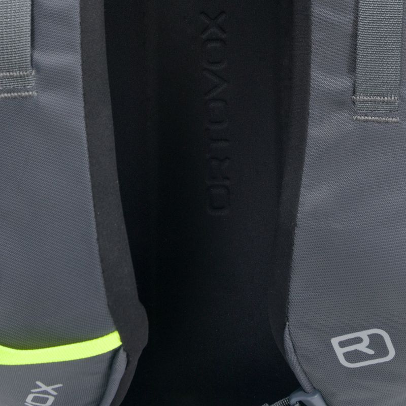 Ortovox Peak Dry 40 l lezecký batoh čierny 4710000001 4
