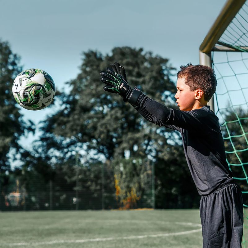 Detské brankárske  rukavice T1TAN Fluo Beast 3.0 Junior FP black 3