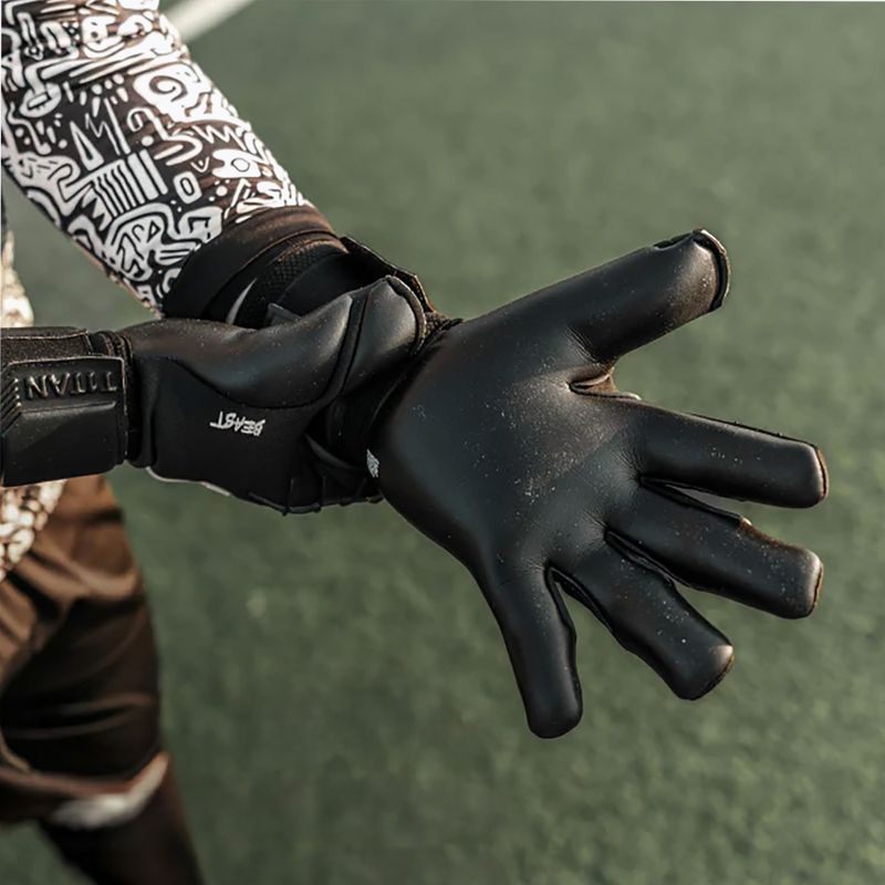 Brankárske rukavice T1TAN Shadow Beast 3.0 black 7