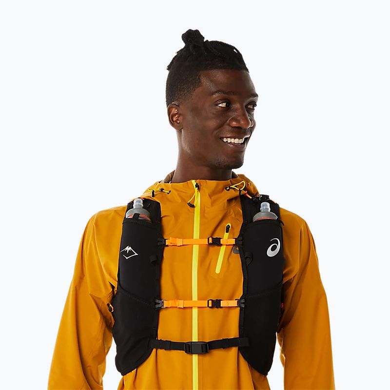 ASICS Fujitrail Hydration Vest 7 l výkonná čierna/šokujúco oranžová bežecká vesta 4