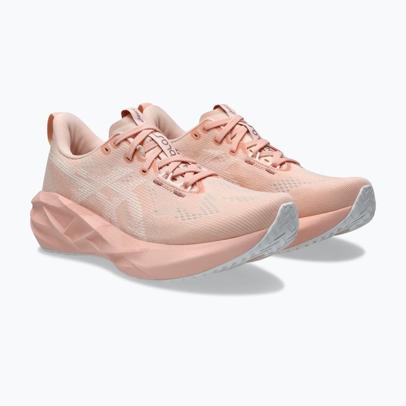 Dámska bežecká obuv ASICS Novablast 5 breeze/white 10