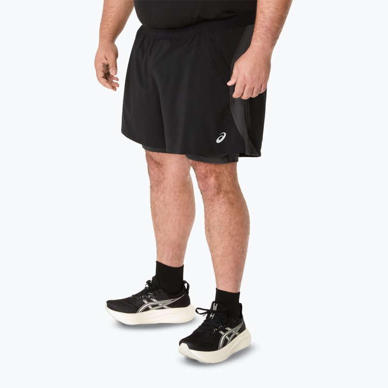 Pánske bežecké šortky ASICS Road 2N1 5IN performance black/graphite grey 4