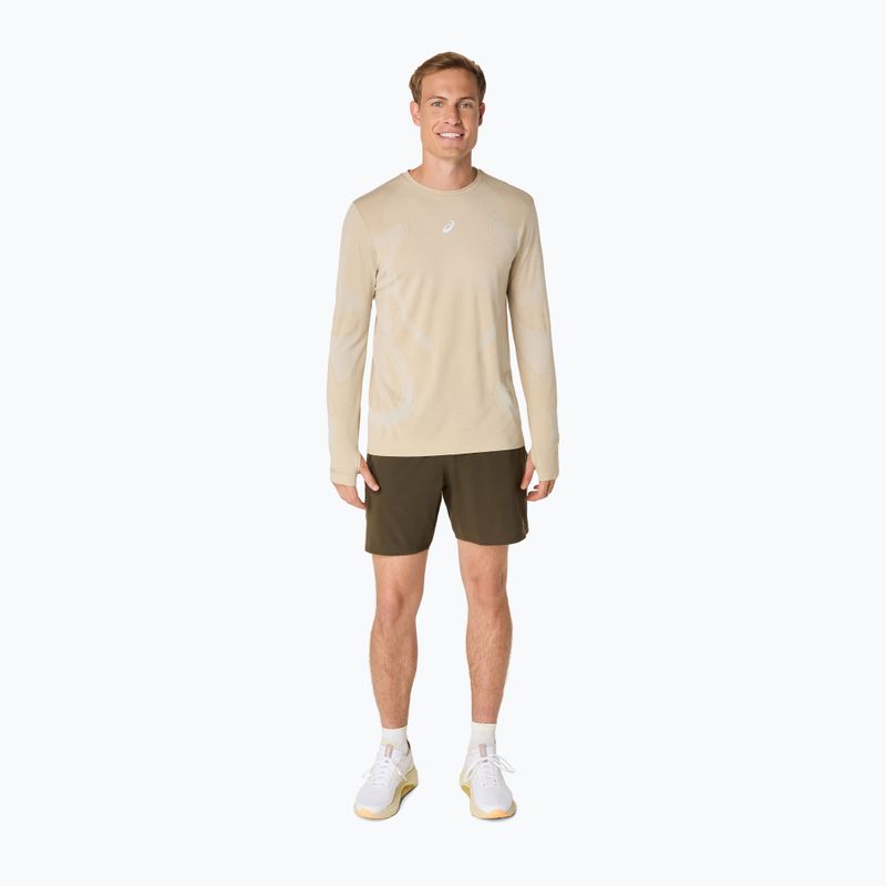 Pánske bežecké tričko longsleeve ASICS Road Seamless LS cream 2