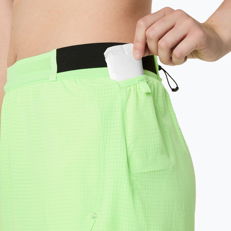 Dámske bežecké šortky ASICS Metarun Split illuminate green 9