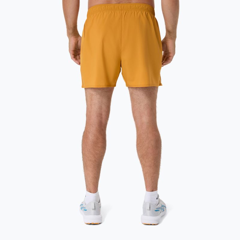 Pánske bežecké šortky ASICS Core 5IN sandstorm 3