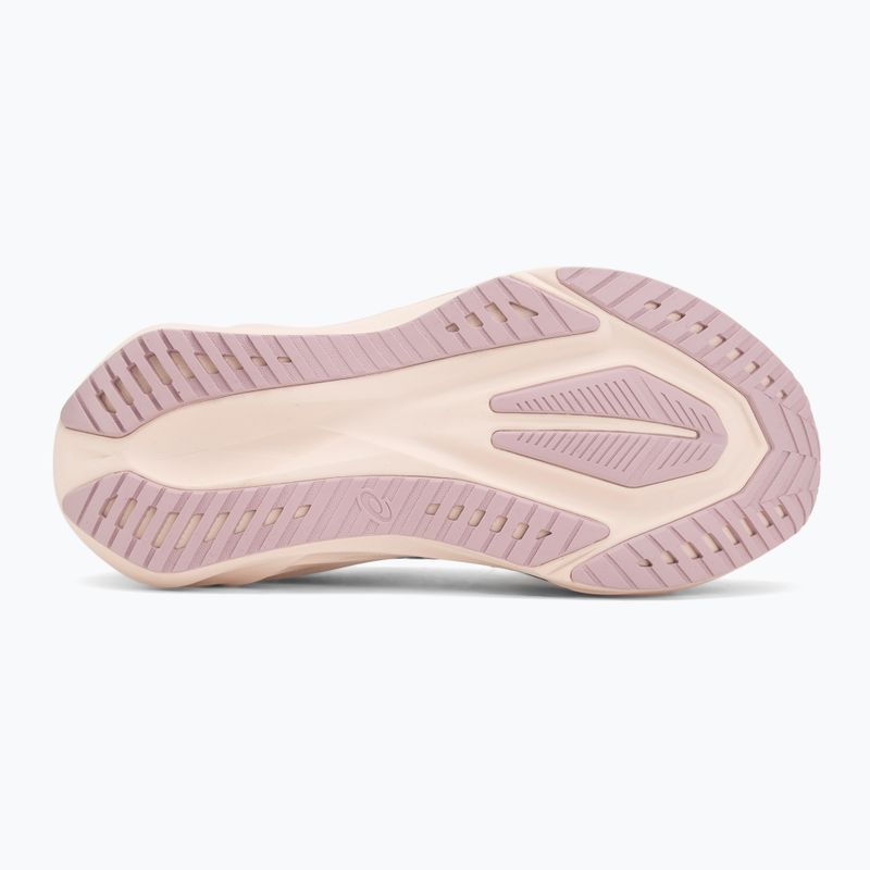 Dámske bežecké topánky ASICS Novablast 5 black/pearl pink 4