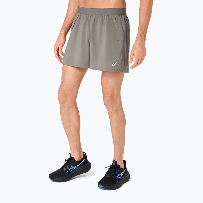 Pánske bežecké šortky Asics Road 5In Short Truffle Grey 4